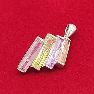 Elegant Multicolor Silver Pendant Necklace